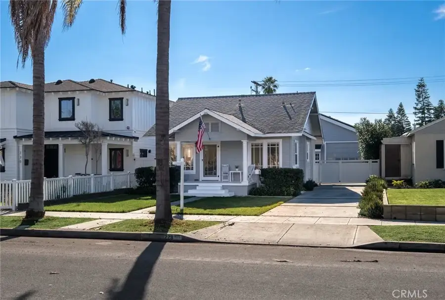 228 Avenue A, Redondo Beach, CA 90277 - Image #2