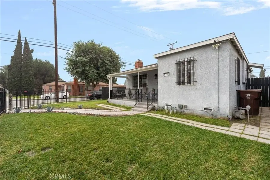 1701 N Pearl Avenue, Compton, CA 90221 - #3