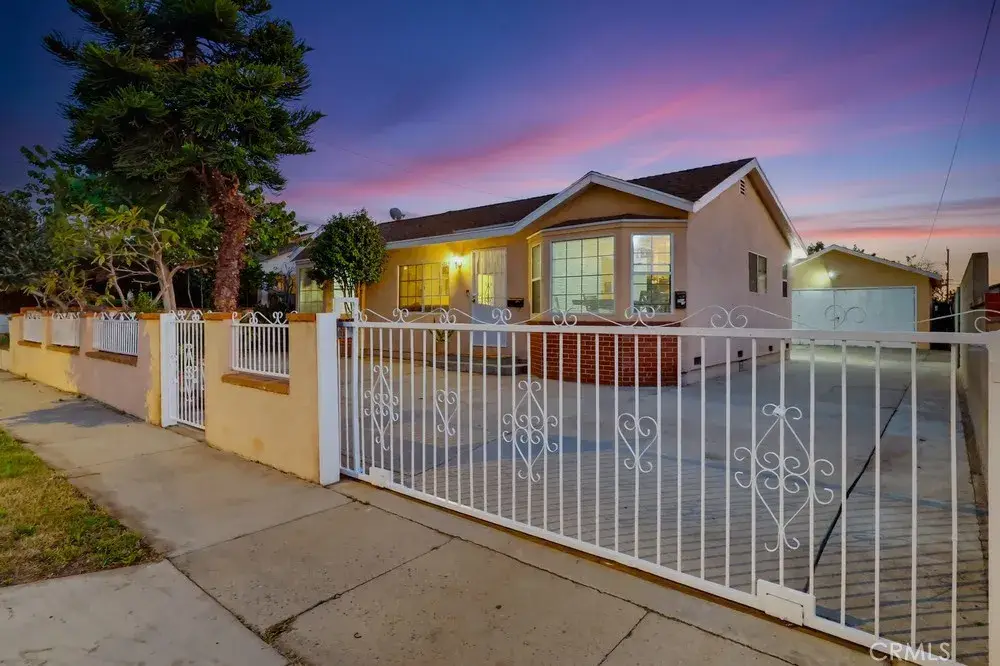 4322 W 105th Street, Inglewood, CA 90304 - Image #1