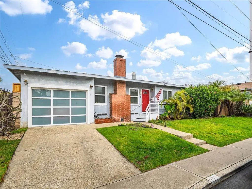 211 E Pine Avenue, El Segundo, CA 90245 - #1