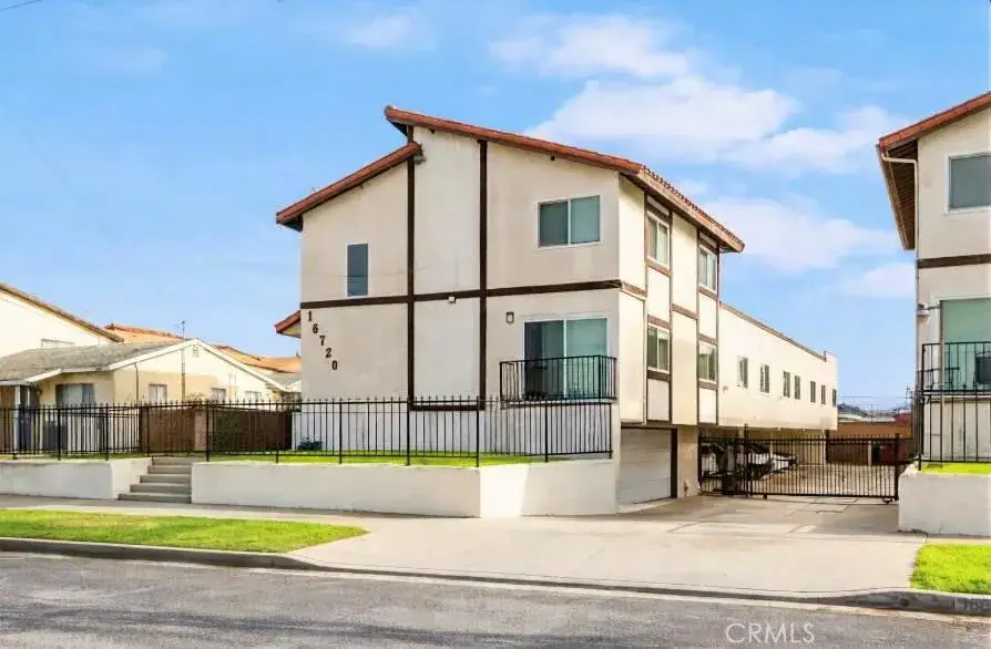 16722 S Dalton Ave, Gardena, CA 90247 - Image #1