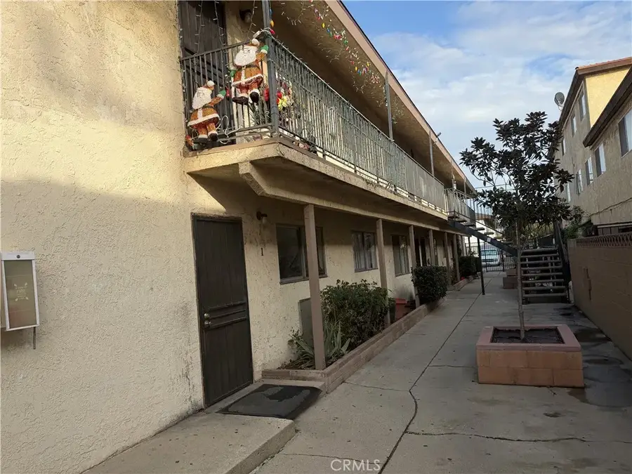 1020 Broad, Wilmington, CA 90744 - Image #2