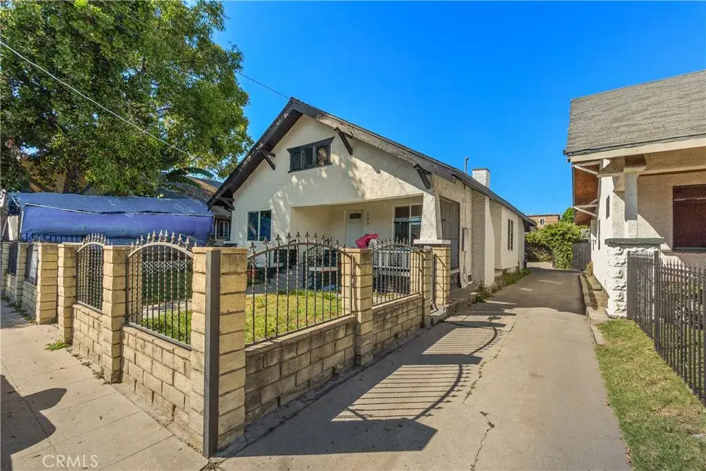 723 58th, Los Angeles, CA 90037 - #1