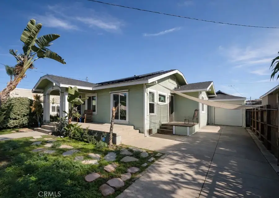 1074 Vina Avenue, Long Beach, CA 90813 - #2