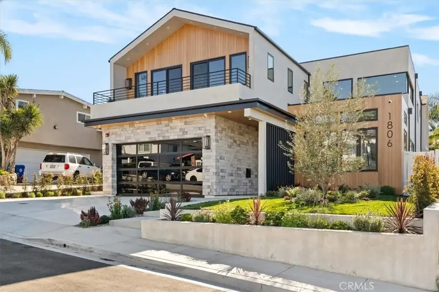 1806 6th Street, Manhattan Beach, CA 90266 - #2