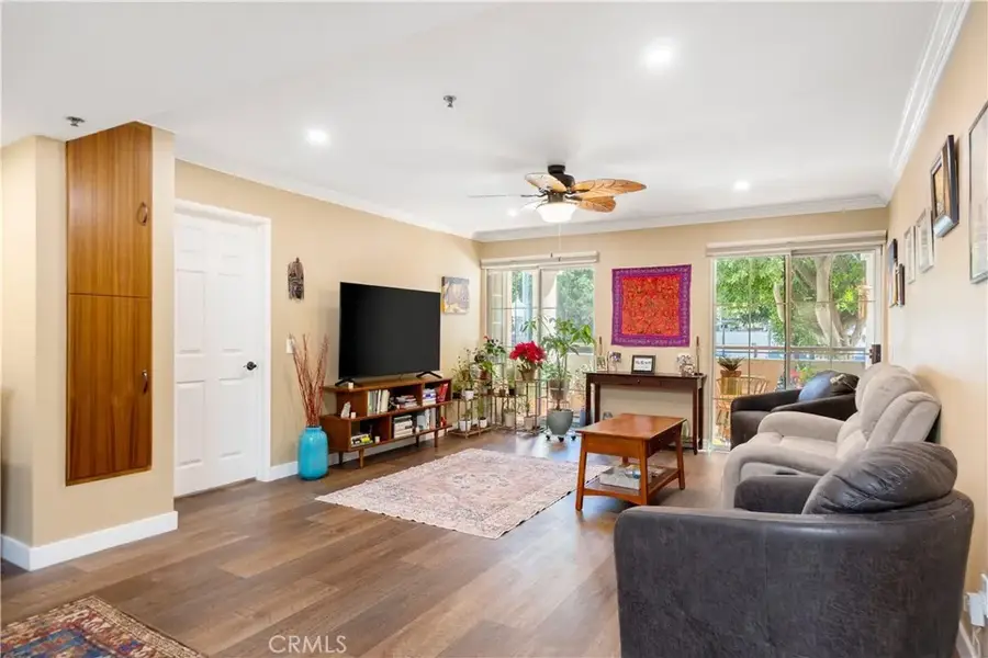 801 Pine #104, Long Beach, CA 90813 - Image #3