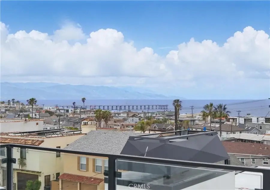 2141 Circle Drive, Hermosa Beach, CA 90254 - #3