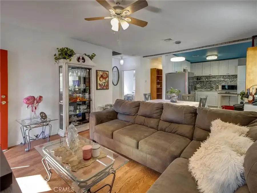 841 W 58th, Los Angeles, CA 90037 - #2