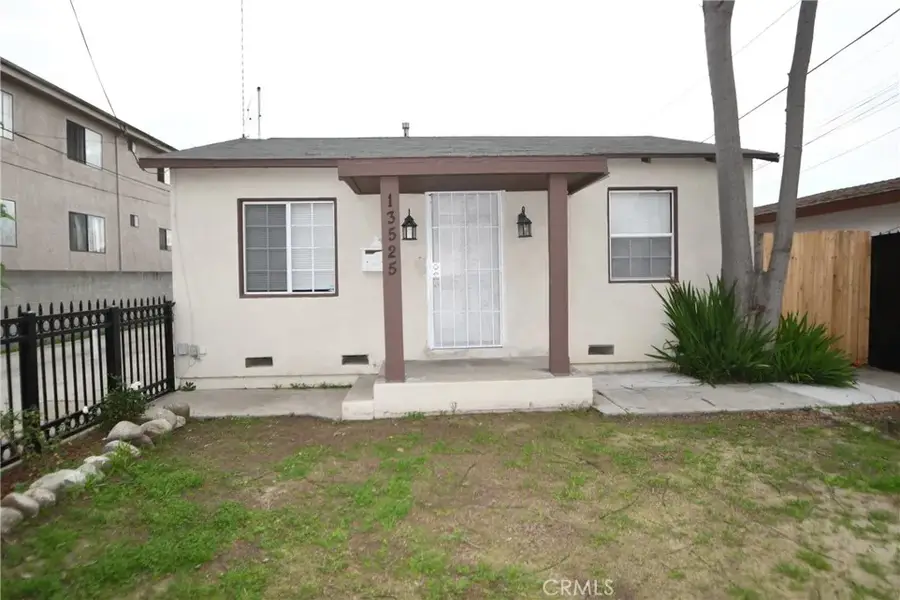 13525 Kornblum Avenue, Hawthorne, CA 90250 - Image #2