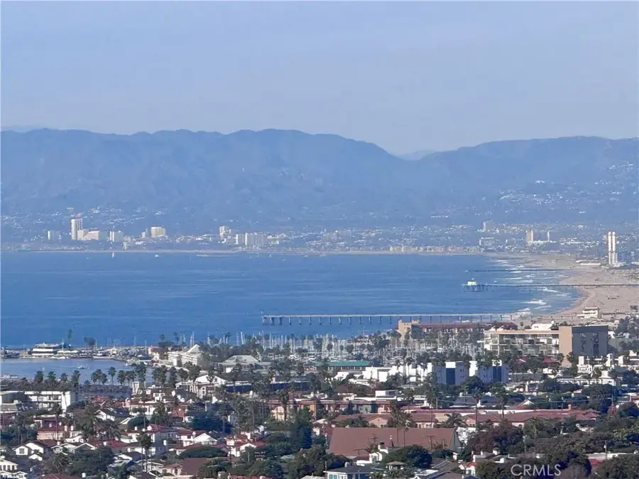 924 Calle Miramar, Redondo Beach, CA 90277 - Image #2