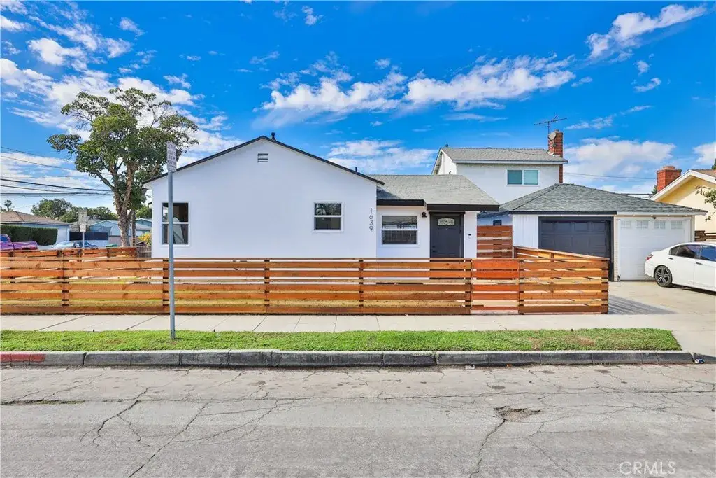 1639 E Hungerford Street, Long Beach, CA 90805 - #1