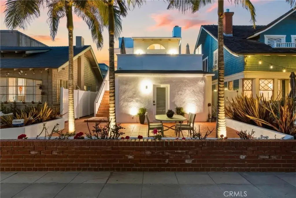28 10th Ct (9th St Walkstreet), Hermosa Beach, CA 90254 - Image #1