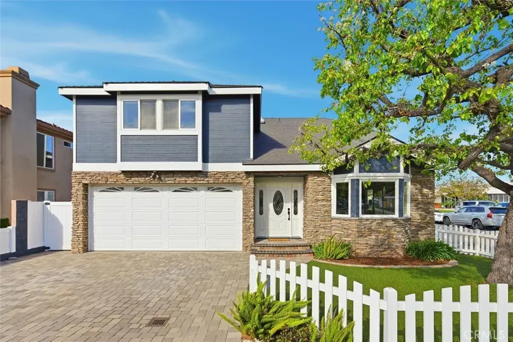 2315 Nelson Ave, Redondo Beach, CA 90278 - Image #1