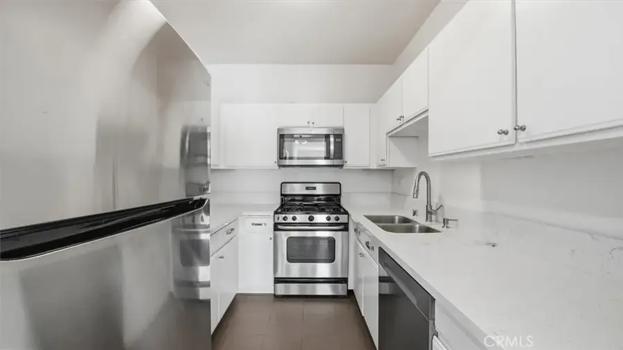 11822 Goshen Avenue #303, Los Angeles, CA 90049 - #3