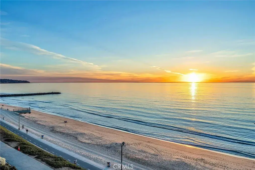 200 S Catalina Avenue #403, Redondo Beach, CA 90277 - Image #1