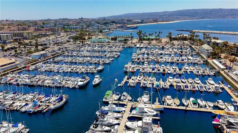 200 S Catalina Avenue #403, Redondo Beach, CA 90277 - Image #3