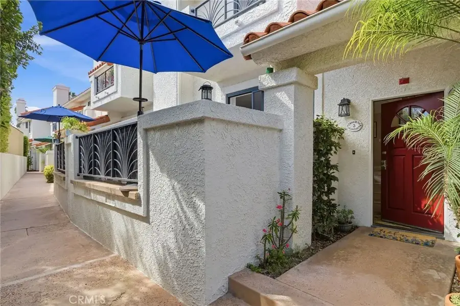 231 N Broadway #3, Redondo Beach, CA 90277 - #3