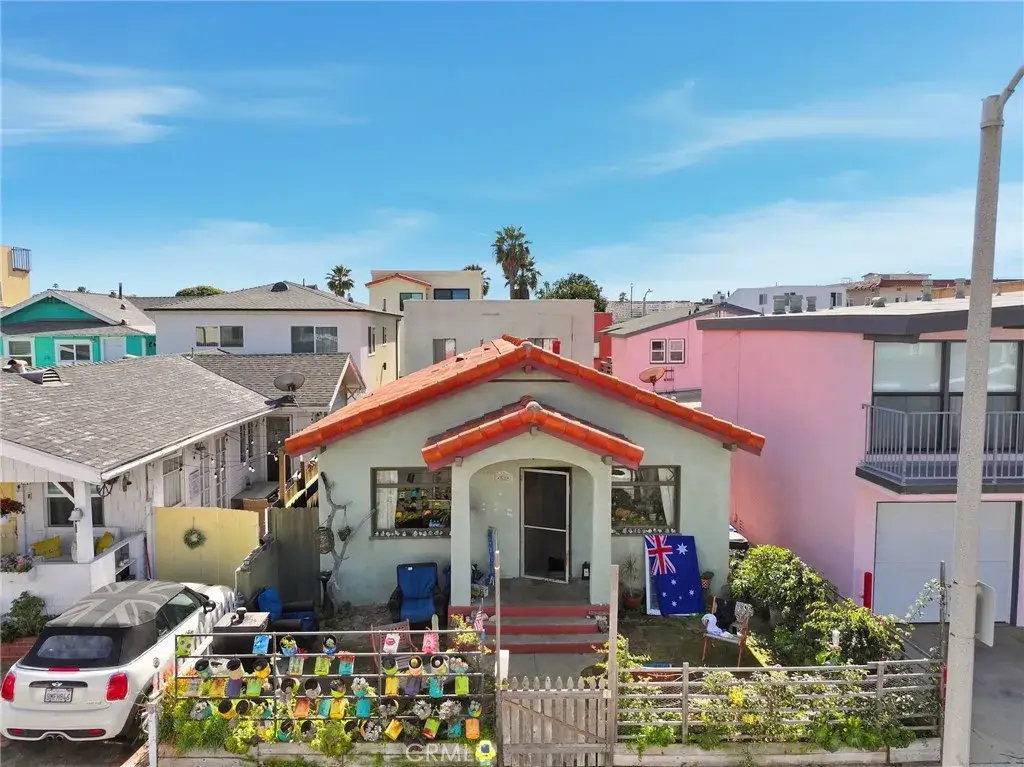 50 10th Street, Hermosa Beach, CA 90254 - #1
