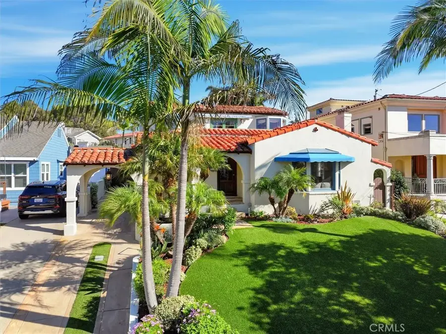 616 S Gertruda Avenue, Redondo Beach, CA 90277 - #2