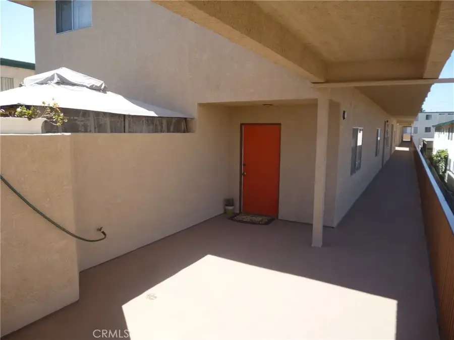 12617 Eucalyptus Avenue, Hawthorne, CA 90250 - #3
