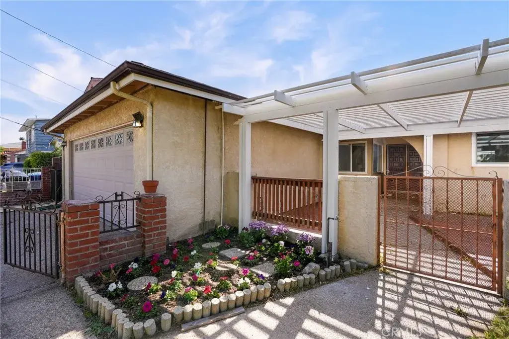 11925 Truro Avenue, Hawthorne, CA 90250 - #1