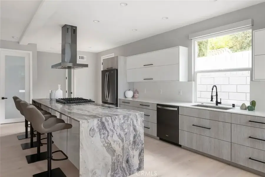 4731 Topanga Canyon Boulevard, Woodland Hills, CA 91364 - #3