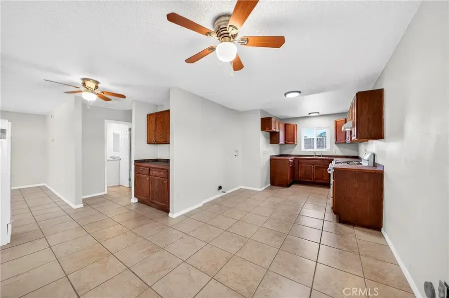 16527 Vine Street, Hesperia, CA 92345 - #3