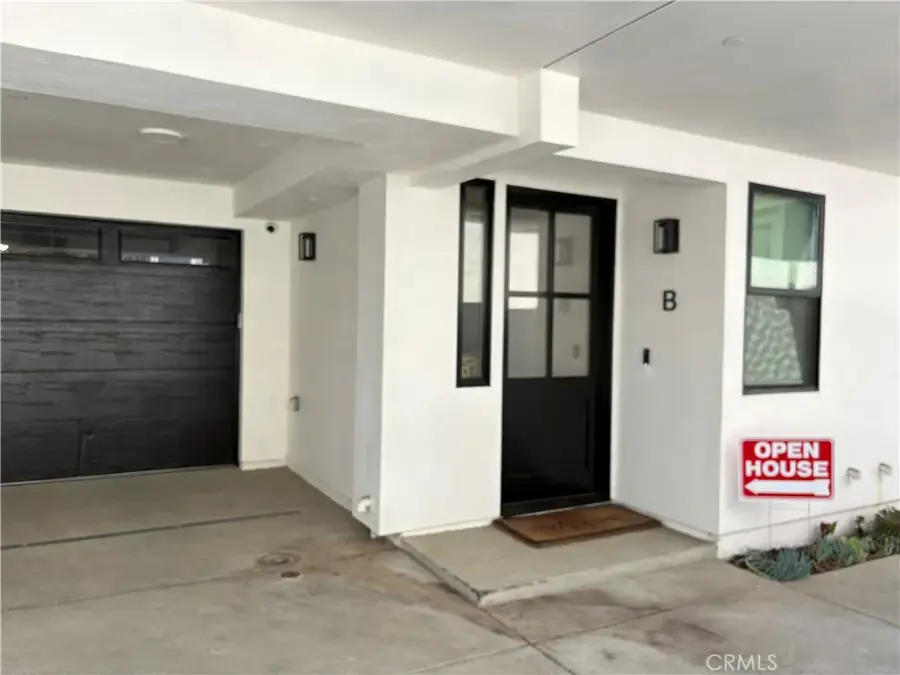2621 Gates Avenue #B, Redondo Beach, CA 90278 - #2