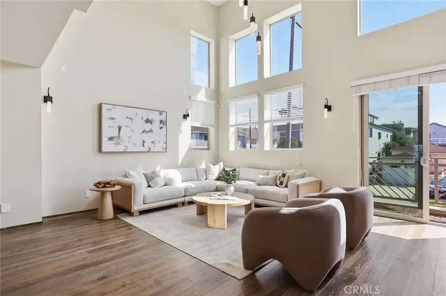 1745 Spreckels Lane, Redondo Beach, CA 90278 - #2