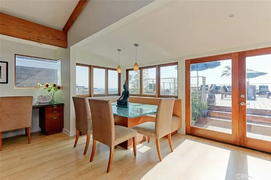 3205 Bayview Drive, Manhattan Beach, CA 90266 - #3