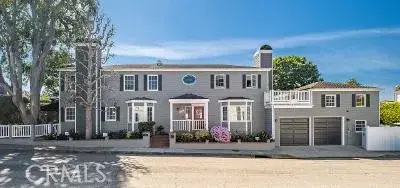 1729 Pacific Avenue, Manhattan Beach, CA 90266