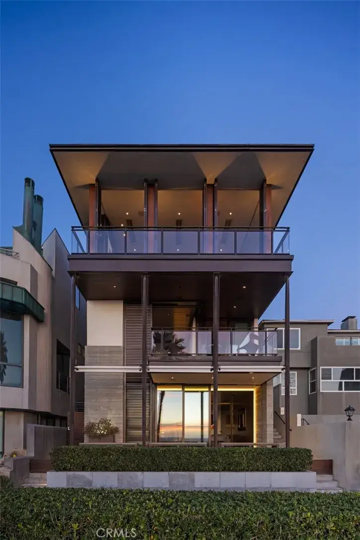 3216 The Strand, Manhattan Beach, CA 90266 - #2