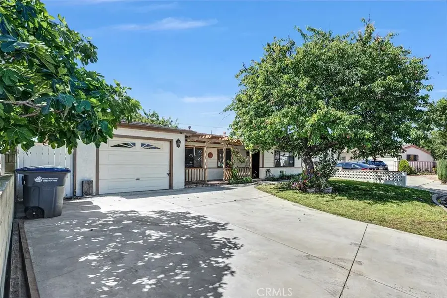 626 W Martinshire, Carson, CA 90745 - #3