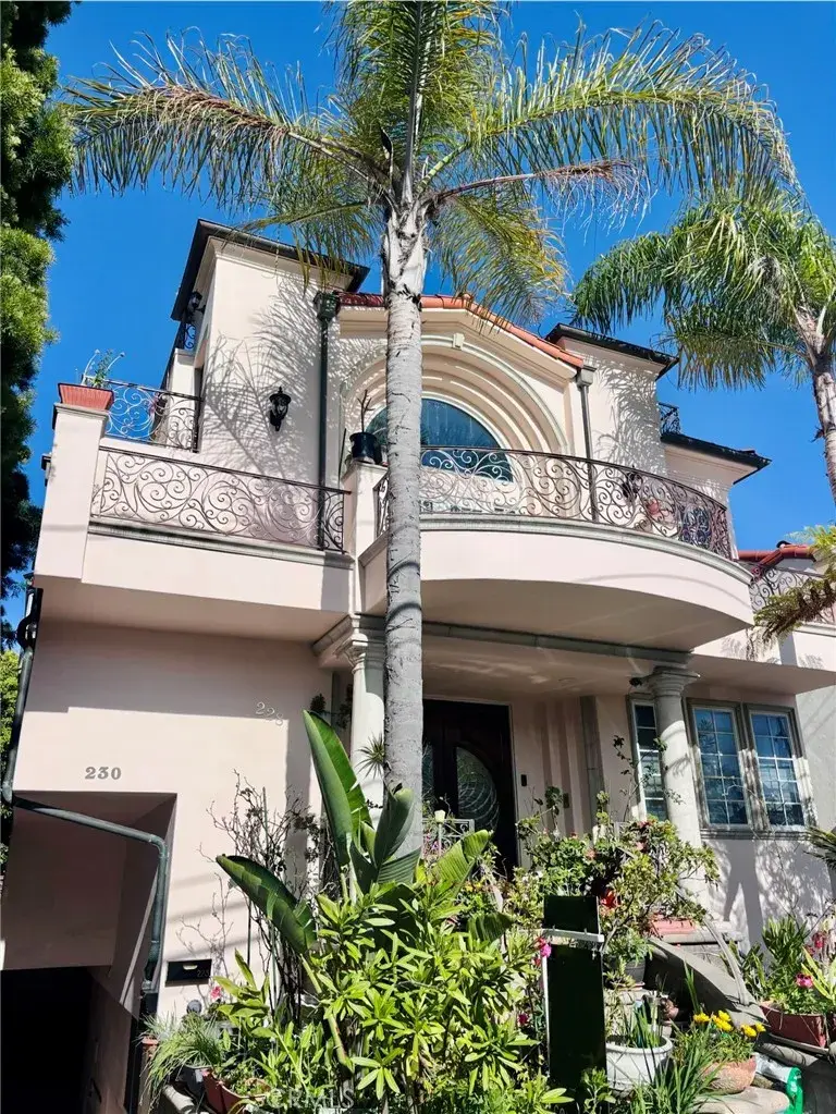 230 Ardmore Avenue, Hermosa Beach, CA 90254 - #2