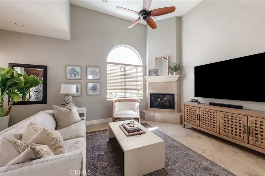 230 Ardmore Avenue, Hermosa Beach, CA 90254 - #3