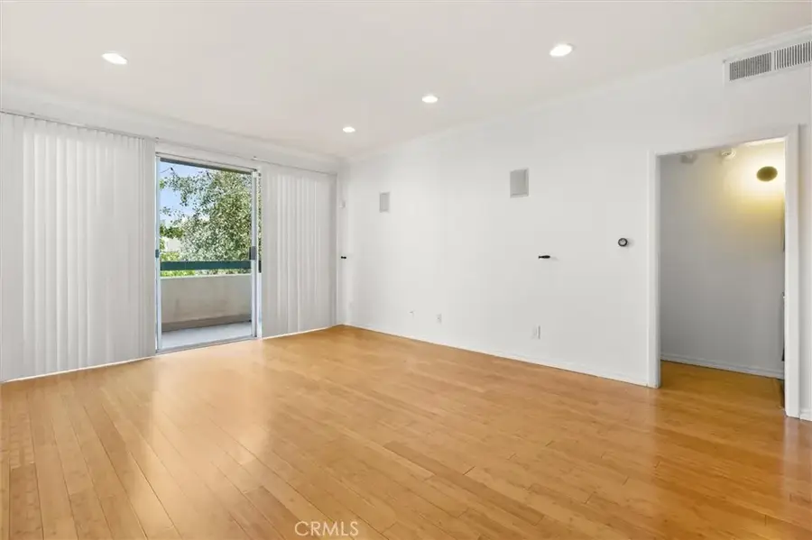 11225 Peach Grove #203, North Hollywood, CA 91601 - #2