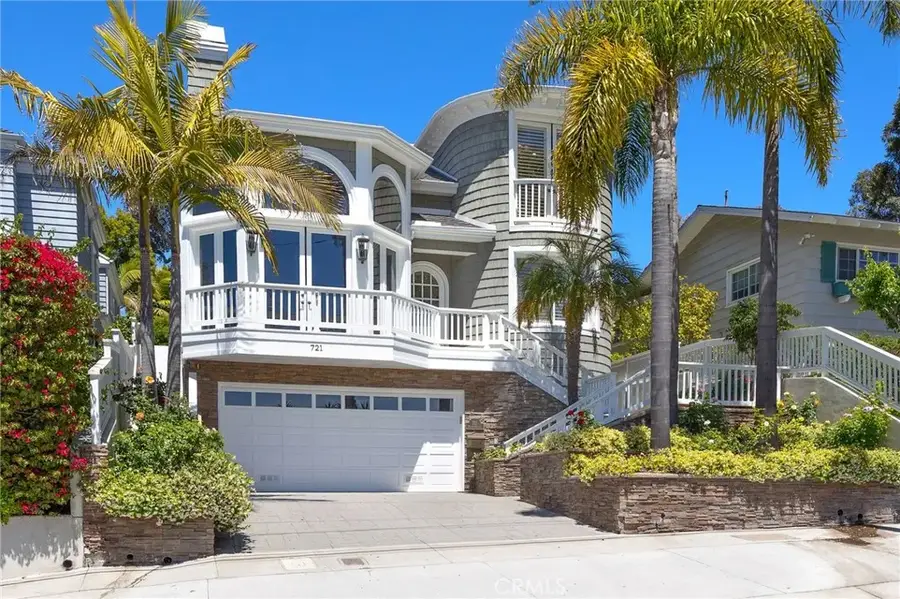 721 Marine Avenue, Manhattan Beach, CA 90266 - #2