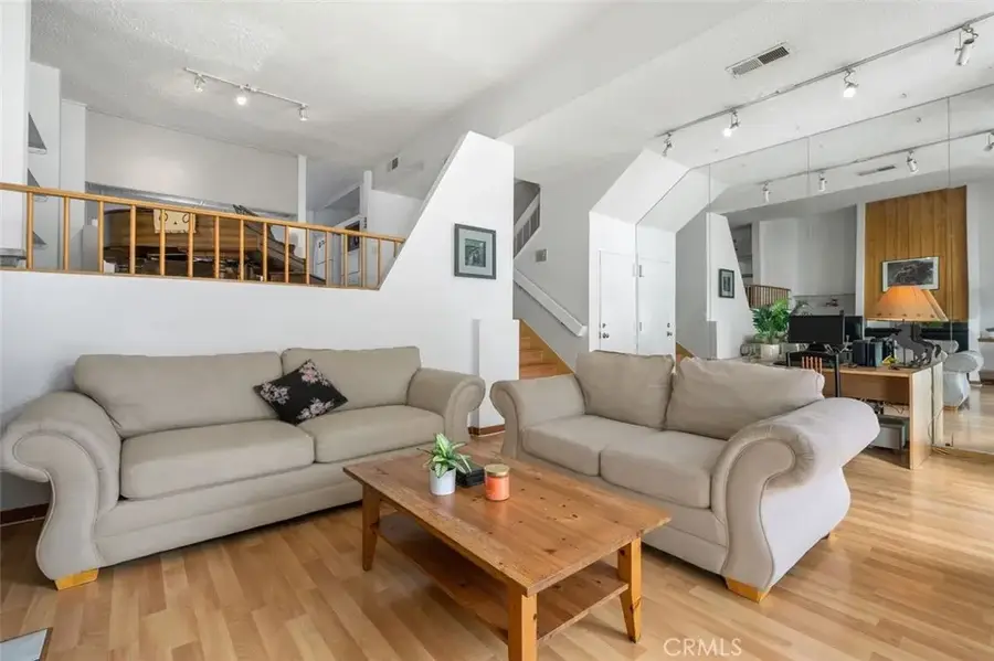 4916 Mcconnell Avenue, Los Angeles, CA 90066 - #3