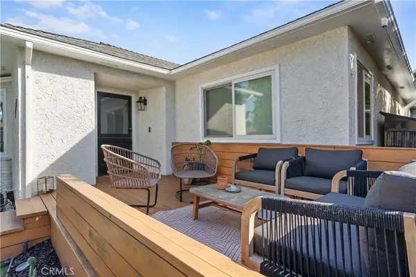 5824 Compass Drive, Los Angeles, CA 90045