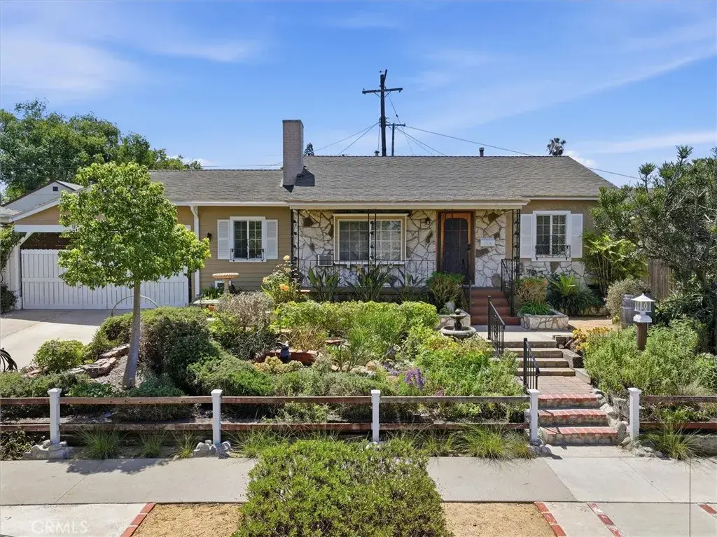 210 E 46th Street, Long Beach, CA 90807 - #1