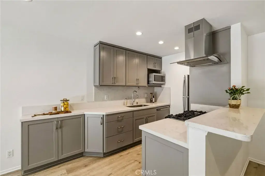 2411 Prospect Avenue #122, Hermosa Beach, CA 90254 - #1