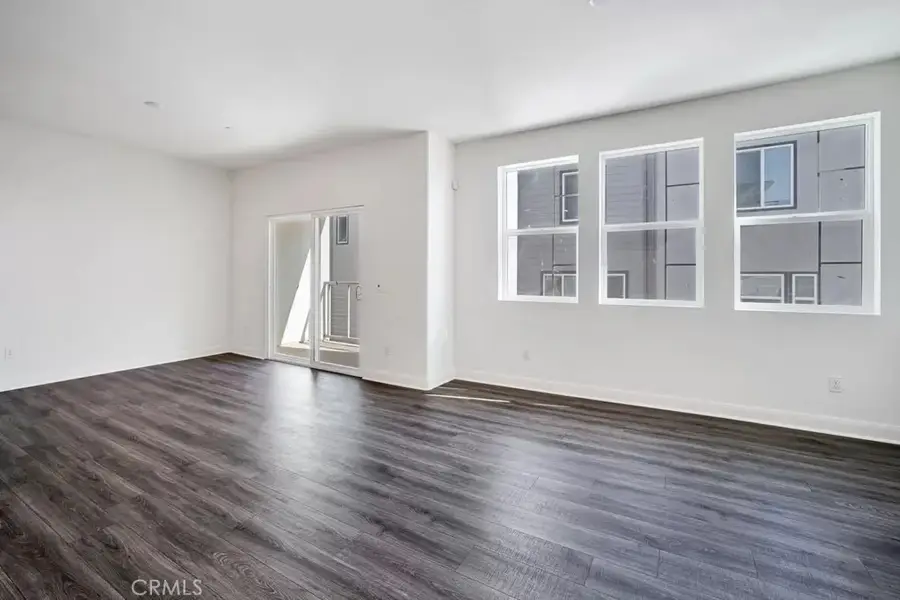 582 E Imperial, El Segundo, CA 90245 - #2