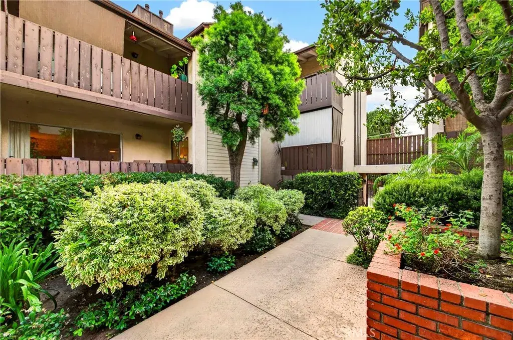 15020 Victory Boulevard #104, Van Nuys, CA 91411 - #1
