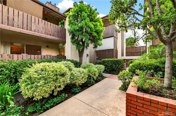 15020 Victory Boulevard #104, Van Nuys, CA 91411
