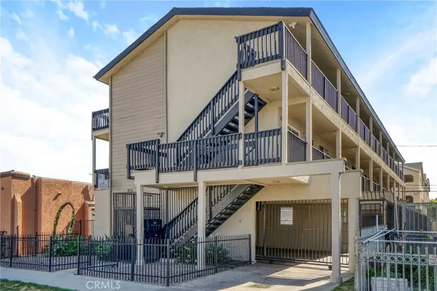 1126 Raymond Avenue, Long Beach, CA 90804 - #2