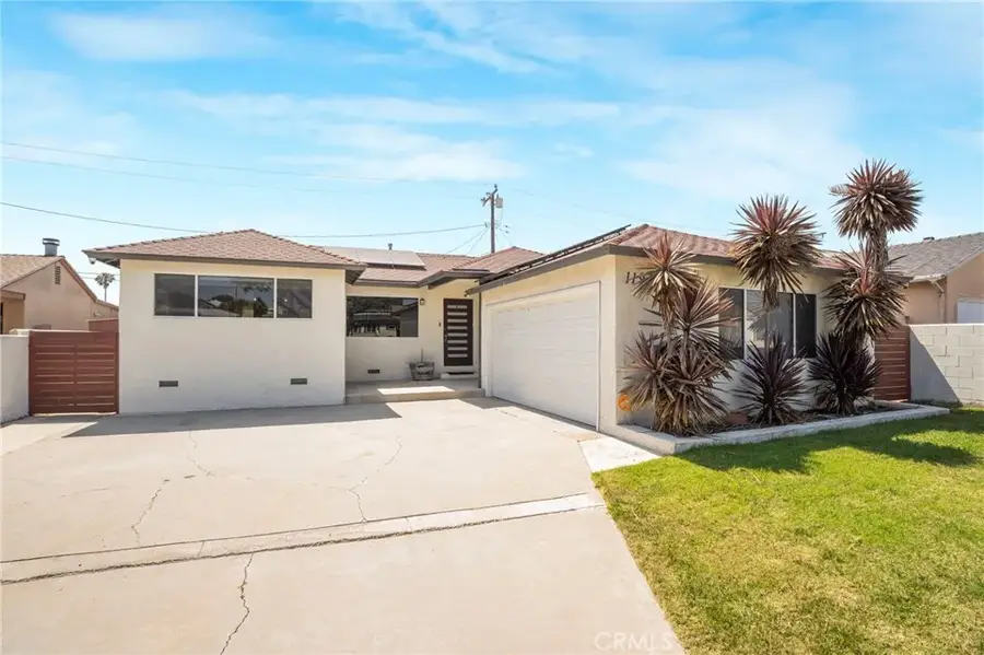 11925 Daleside Avenue, Hawthorne, CA 90250 - #2