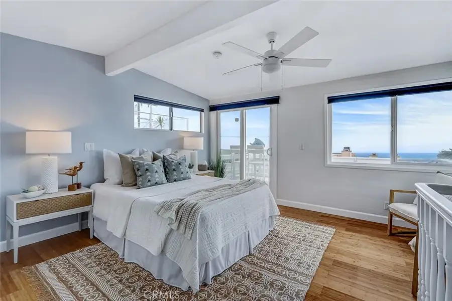 320 31st Street, Manhattan Beach, CA 90266 - #3