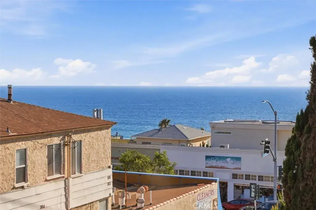 315 33rd, Manhattan Beach, CA 90266 - #1