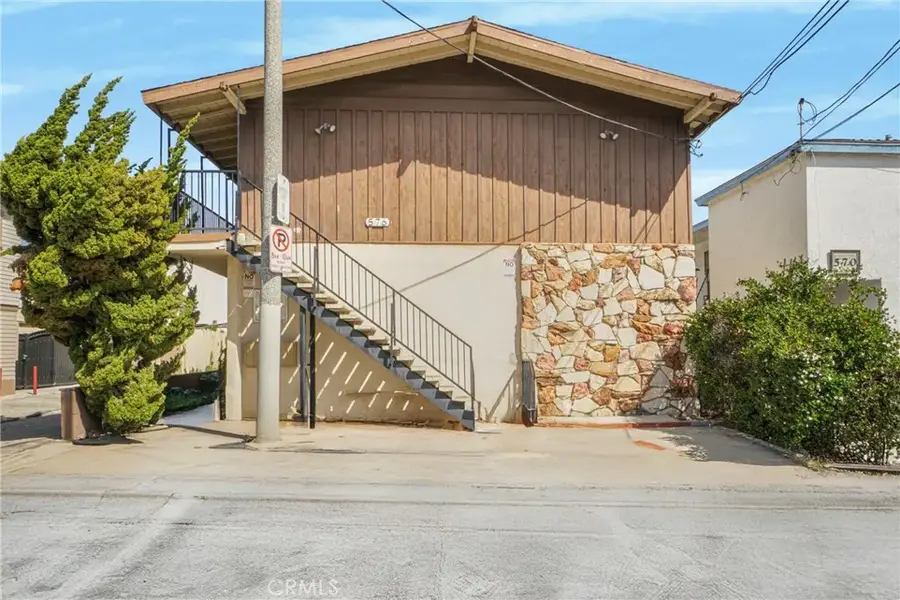 576 W 13th Street, San Pedro, CA 90731 - #2