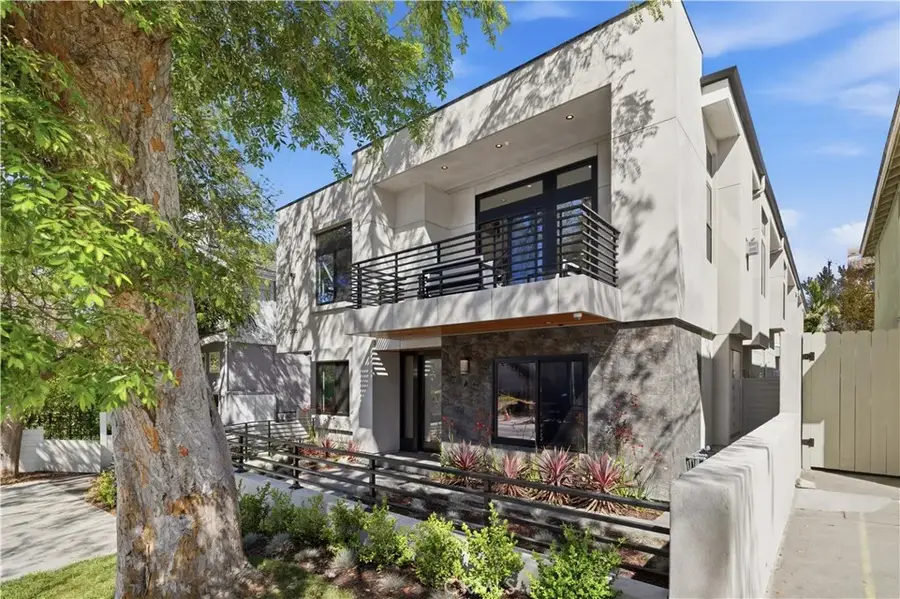 2005 Mathews Avenue #B, Redondo Beach, CA 90278 - #3